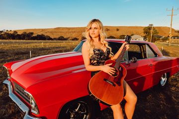Abbie Ferris Drops New Single ‘On My Way’, Co-Written With Morgan Evans