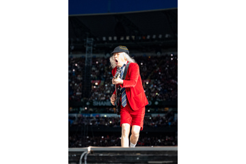 Live Review: AC/DC, Amyl And The Sniffers, The Casanovas @ The MCG, Melbourne