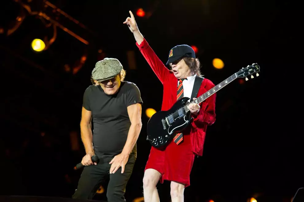 AC/DC