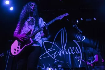 Photos by Brendan Delavere