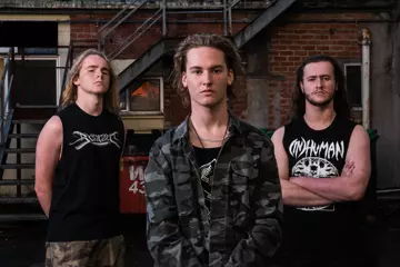 Photo by Piotr Kwasnik