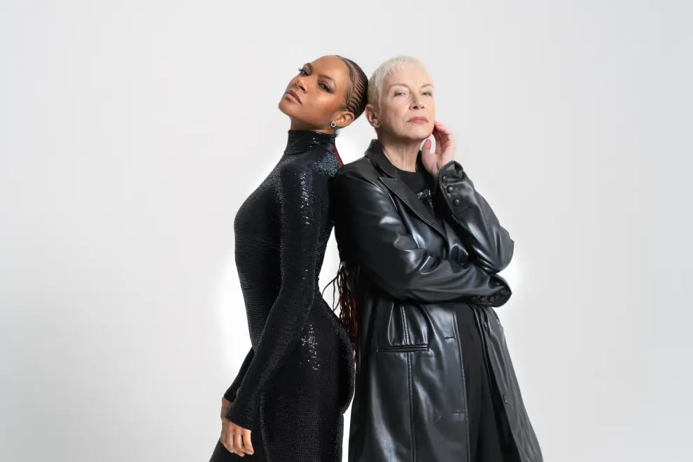 Allison Russell and Annie Lennox