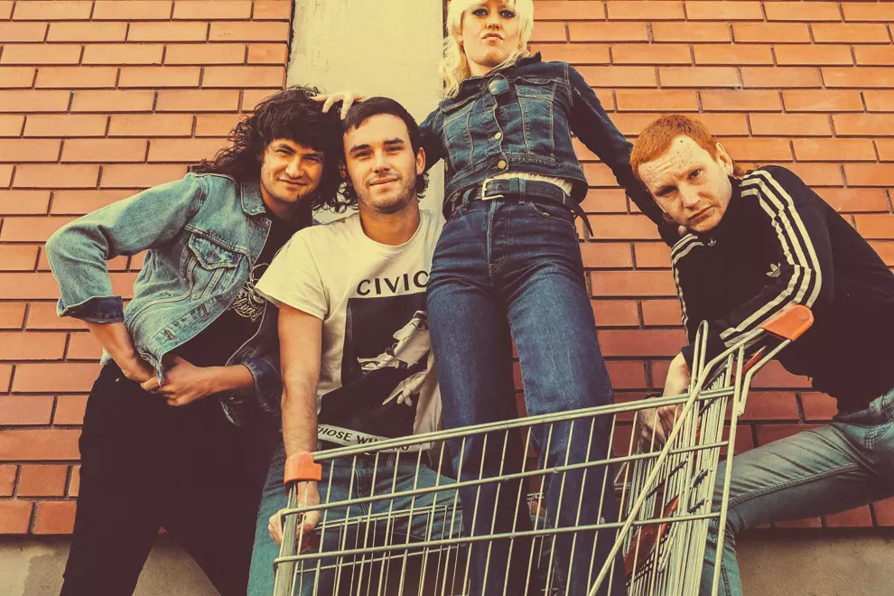 Amyl & The Sniffers