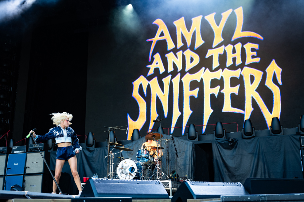 Amyl And The Sniffers at the MCG
