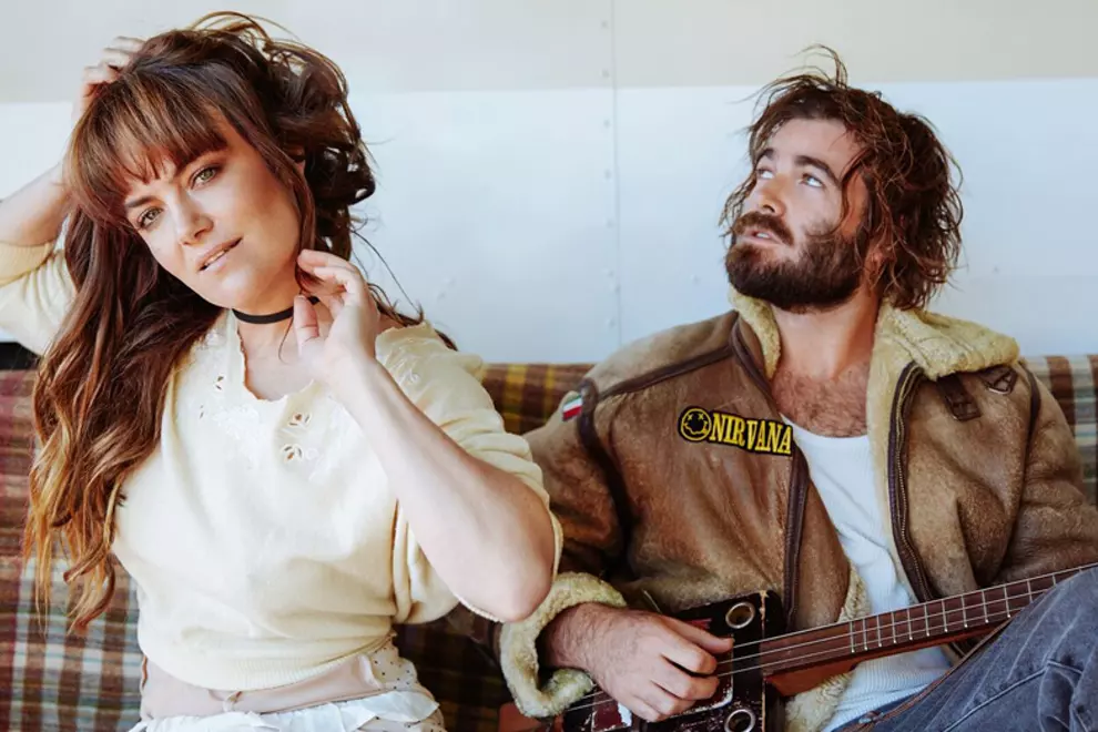 Julia Stone with brother Angus