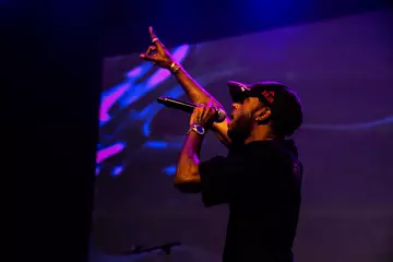 6lack @ The Forum. Photos by Monique Pizzica
