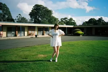 Baby Velvet takes us into the making of her brand new music vid