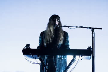 Live Review: Beach House, Hatchie
