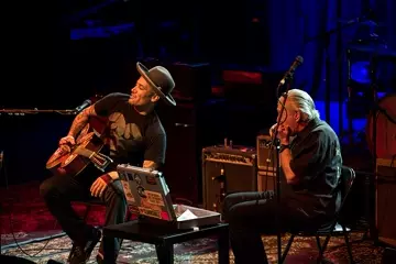 Pics by Dave Rubinich