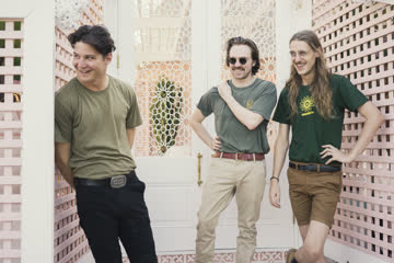 Brisbane Act Bugs Announce National Tour & Drop New Track 'Seriously'