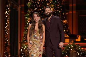 Jordan Davis And Lauren Daigle To Host CMA Country Christmas 2025