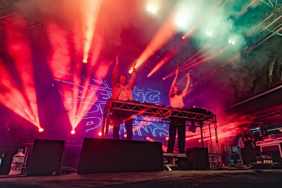 The Cambridge Hotel Farewell/Peking Duk