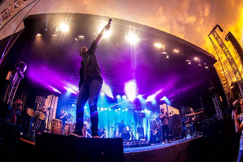 Photos by Brendan Delavere