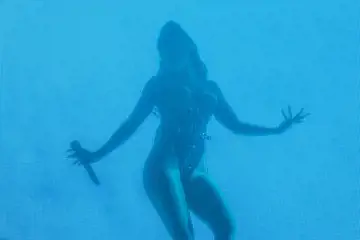 Pic by Henry Redcliffe