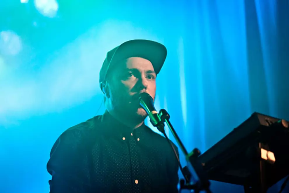 CHVRCHES, Pic by Thomas Graham