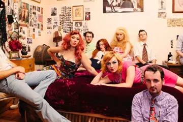 Clairy Browne & The Bangin' Rackettes