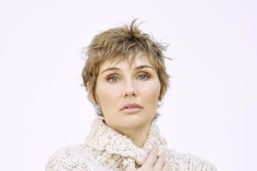 Clare Bowen Reflects On An Unusual Childhood And Her Upcoming Album