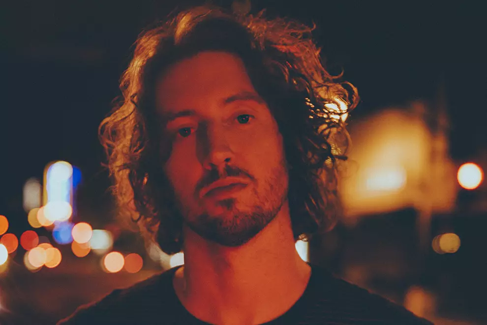 Dean Lewis