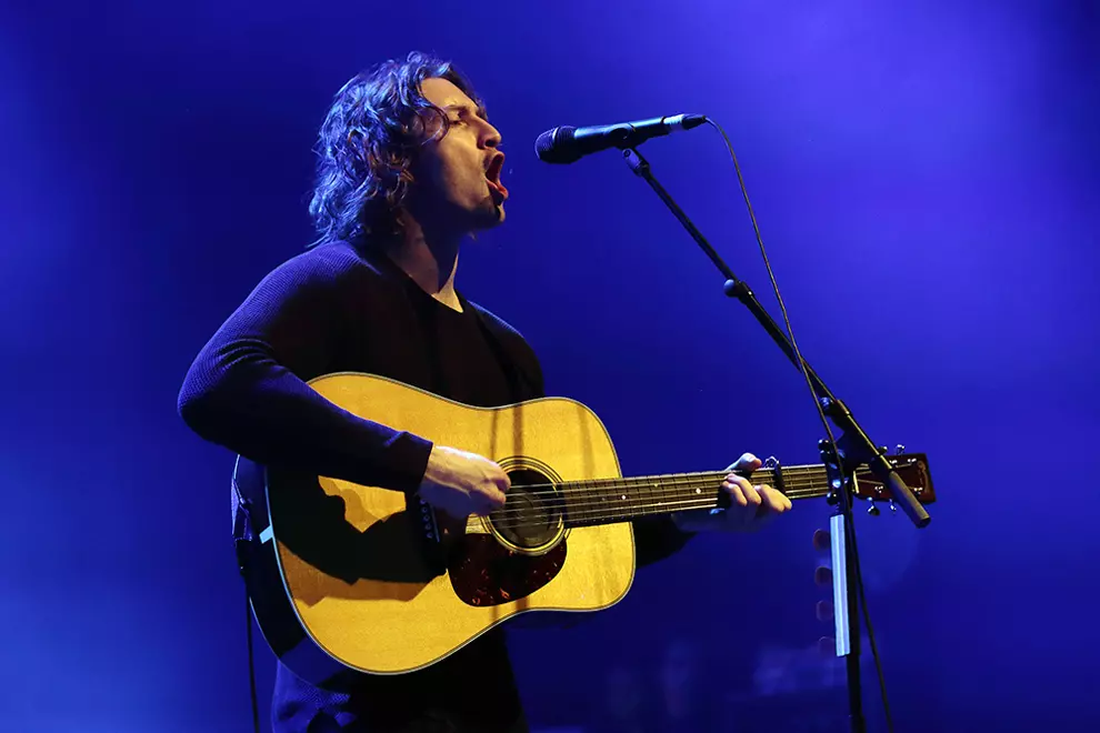 Dean Lewis