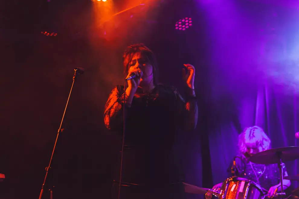 Elizabeth performing in Melbourne last year (pic by Kikki Macleod)