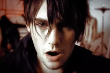 'Rough Diamonds' music video