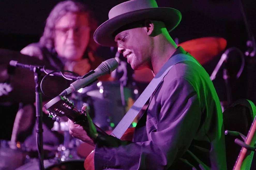 Eric Bibb @ Rock Rover. Pic by Alan Holbrook
