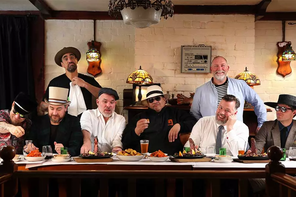 Fat Freddy's Drop (Chris "Mu" Faiumu in the middle)