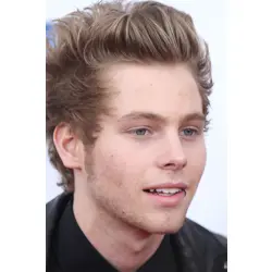 More Luke Hemmings