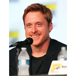More Alan Tudyk