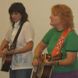 More Indigo Girls
