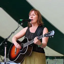 More Iris Dement
