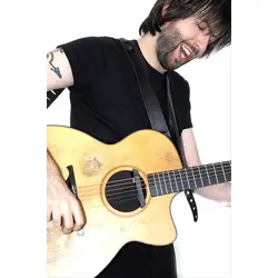 More Jon Gomm