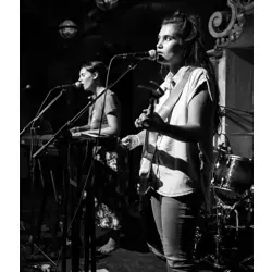 More Lily & Madeleine