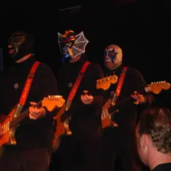 More Los Straitjackets