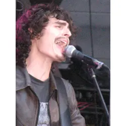 More Rai Thistlethwayte