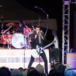 More Theory Of A Deadman