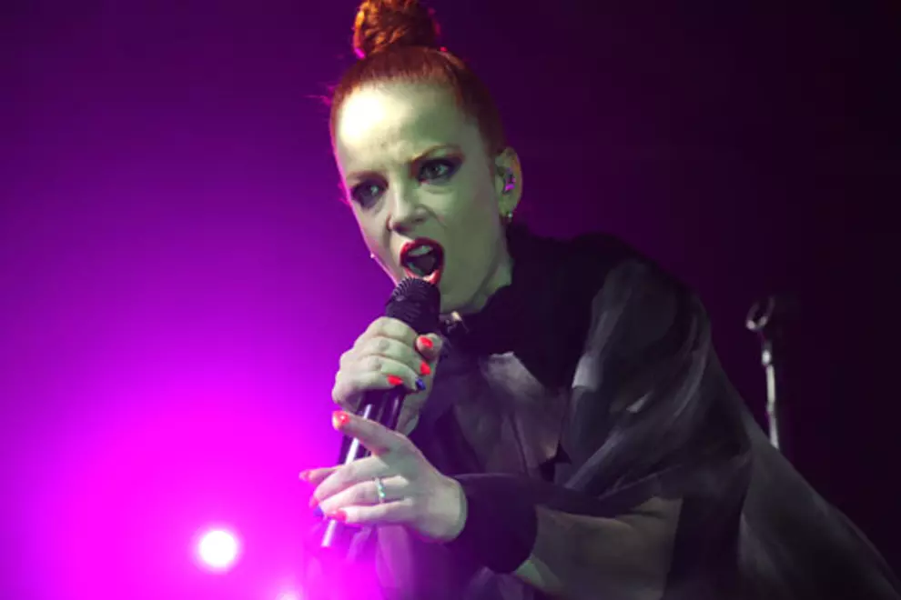 Garbage, Pic by Angela Padovan