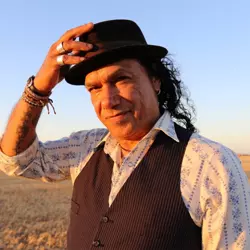 More Glenn Skuthorpe