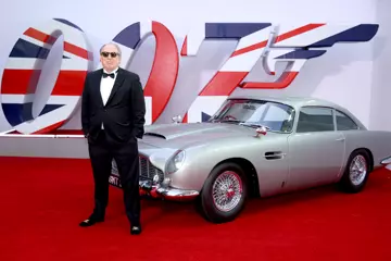 James Bond gets the Zimmer touch in 2021.