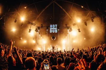 Hot Dub Time Machine