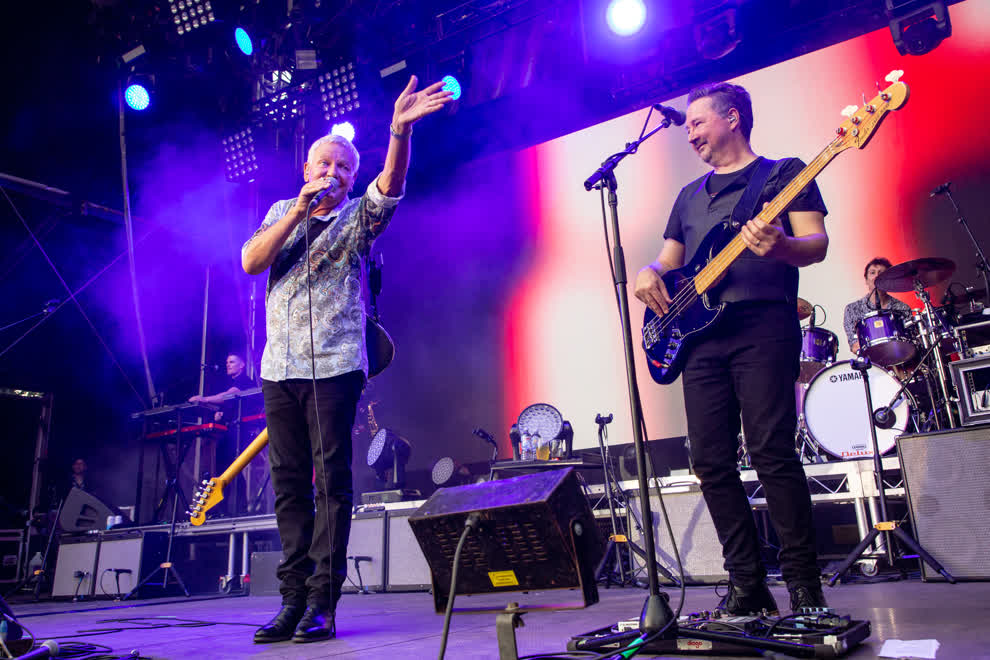 Icehouse performing in 2020