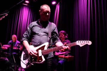 Live Review: James Reyne