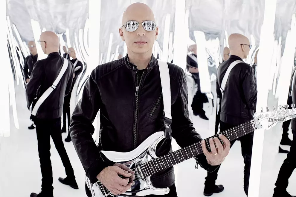 Joe Satriani