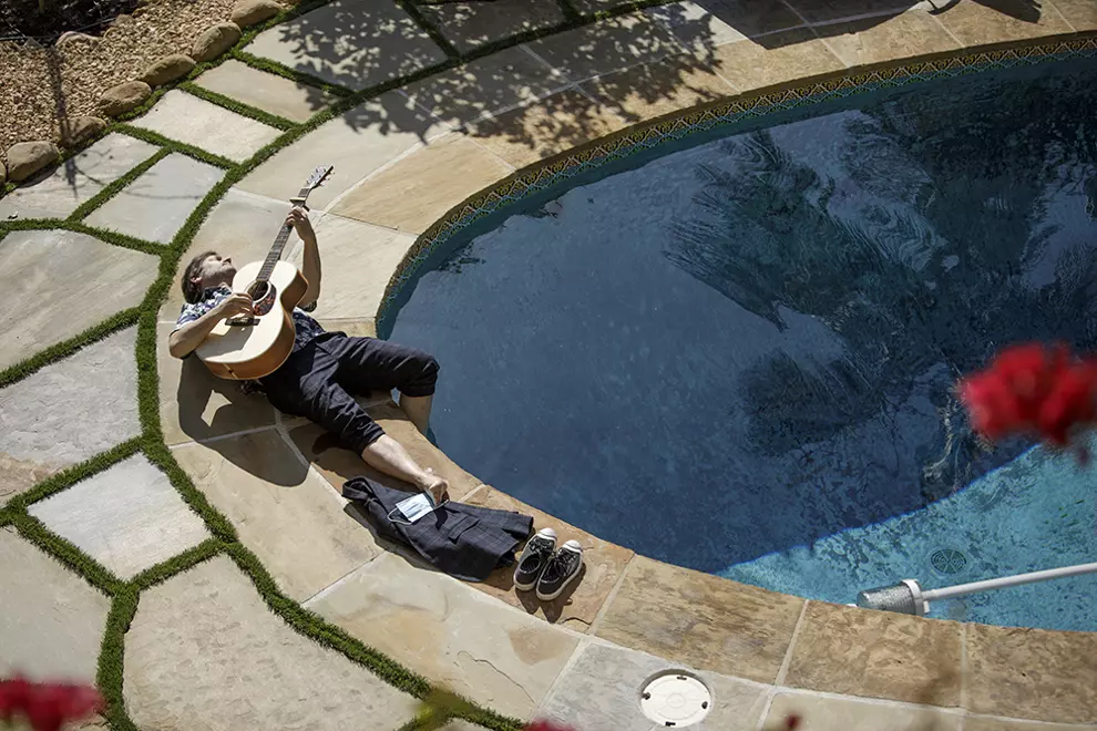 Joey Cape’s ‘A Good Year To Forget’ is out now!