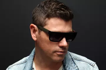 Jolyon Petch makes his ARIA Singles Chart Top 50 debut