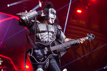 Gene Simmons Hospitalised After Crashing SUV