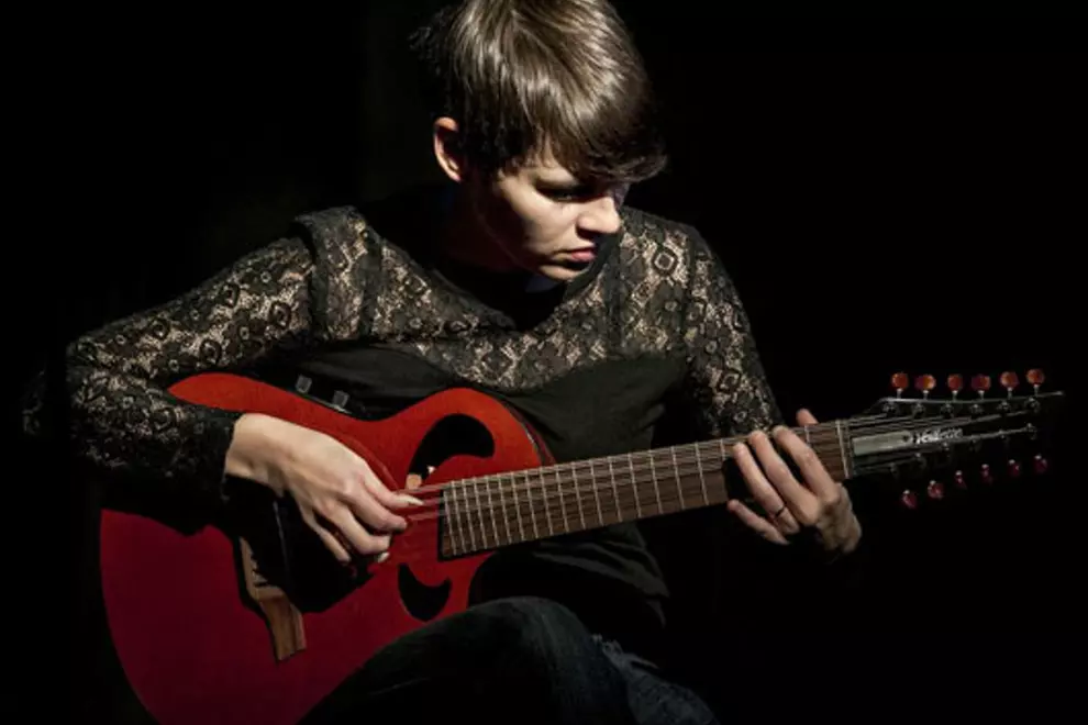 Kaki King, Pic by Peter Sharp