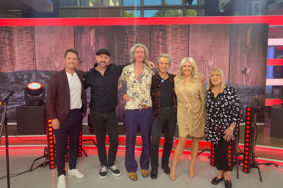 Tristan MacManus, Nick O'Donnell, Tim Rogers, Kevin Borich, Angela Bishop & Denise Drysdale