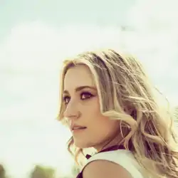 More Kirsty Lee Akers