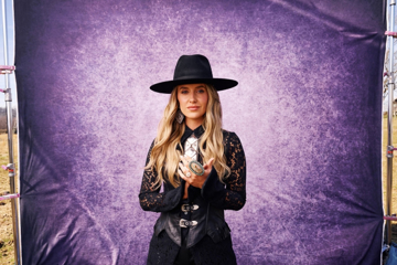 Lainey Wilson Drops Bing Crosby Duet 